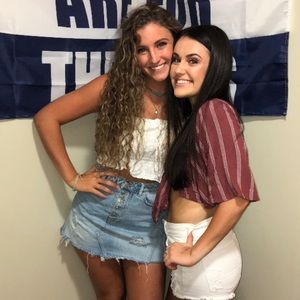 Meet your Posher, Devin